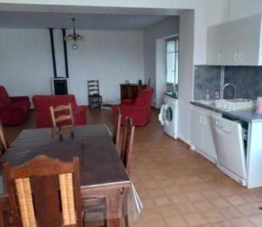 Clermont-Pouyguilles Maison | Au Broca