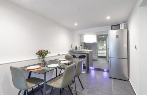 La Roche-sur-Foron Appartement | "Au cœur des Alpes 1" terrasse et parking privé