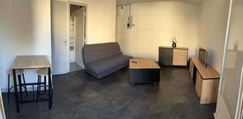 Bourges Appartement | Au calme Proche centre ville, jardin et commodités