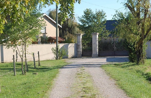 Saint-Pierre-de-Caubel Appartement | AU COEUR DE LA NATURE STUDIO 2/3 P proche PERIGORD piscine jeux pour enfants