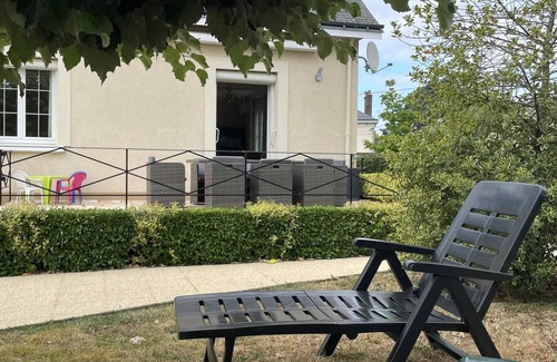Chateau-la-Valliere Maison | "Maison de Charme" Détente au cœur de la ville