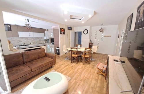 Aubagne Appartement | Au P'tit Pagnol - Charmant T3 avec jardin