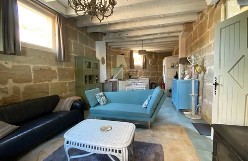 Lacapelle-Marival Maison | "Au Petit Grammont" Gîte de charme Ambroise, piscine et jacuzzi au cœur du Lot