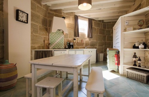 Lacapelle-Marival Maison | "Au Petit Grammont" Gîte de charme Ambroise, piscine et jacuzzi au cœur du Lot