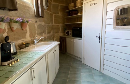 Lacapelle-Marival Maison | "Au Petit Grammont" Gîte de charme Ambroise, piscine et jacuzzi au cœur du Lot
