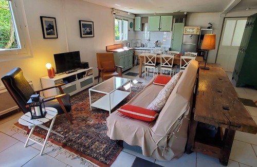 Bagneres-de-Luchon Appartement | Au Petit Sequoia - Appt avec vue montagne