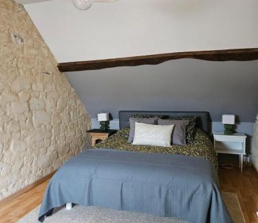 Charce-Saint-Ellier-sur-Aubance Lit Et Petit-Déjeuner | Au pied du Lavoir Chambre Odile