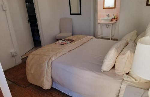 Langebaan Lit Et Petit-Déjeuner | Au Plais De Langebaan at Palm Tree Villa