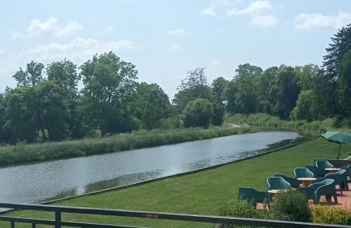 Selles Lit Et Petit-Déjeuner | Au pont tournant