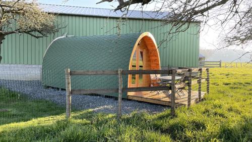 Vallon-sur-Gee Chalet De Ski | Au pré des Alizés - insolite à la ferme des Alizés