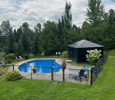 Magog Lit Et Petit-Déjeuner | Auberge Aux Deux Pères