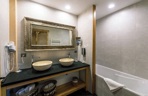 Signy-lAbbaye Hôtel | auberge de L'Abbaye