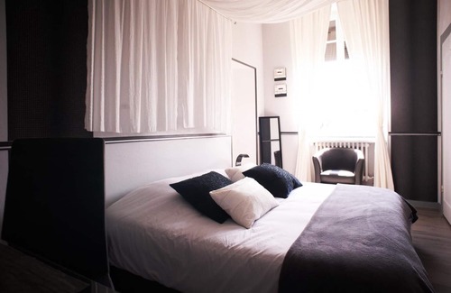 Combree Hôtel | Auberge de l'Ombrée