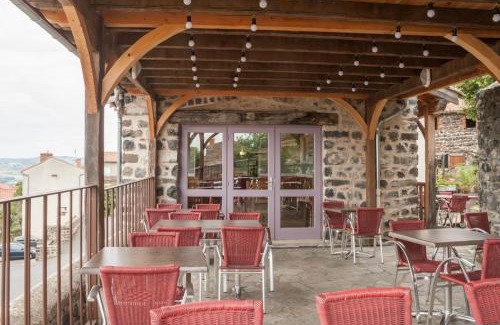 Usson Hôtel | Auberge De Margot