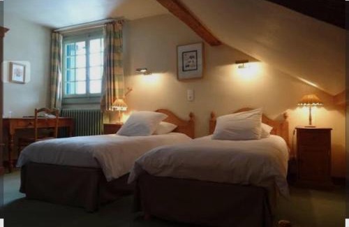 Echenevex Hôtel | Auberge Des Chasseurs