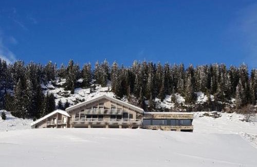 Thorens-Glieres Hôtel | AUBERGE DES GLIERES Plateau des Glières