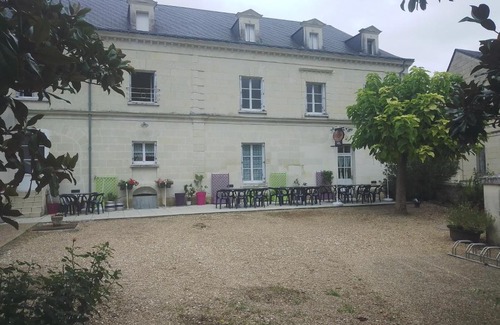 Savigny-en-Veron Hôtel | Auberge du bocage
