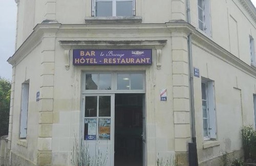 Savigny-en-Veron Hôtel | Auberge du bocage