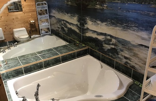 Chateau-Richer Maison | Auberge Du Sault-A-La-Puce