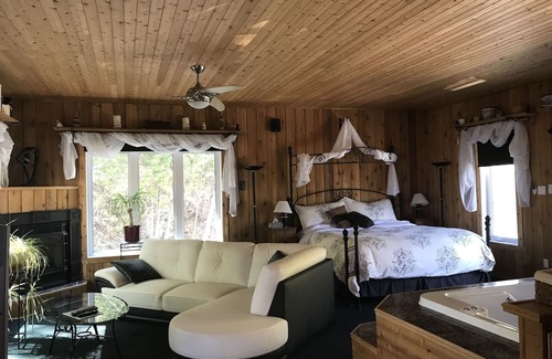 Chateau-Richer Maison | Auberge Du Sault-A-La-Puce