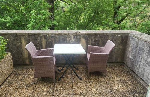 Les Vanels Hôtel | AUBERGE DU TARNON in the heart of the Cevennes mountains with your feet in the water animals welcome