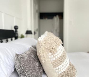 Alexandria Lit Et Petit-Déjeuner | Auberge Glengarry Inn, The Mystic