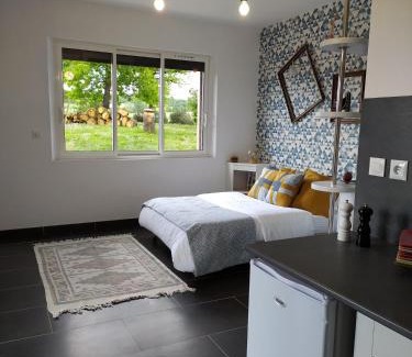 Montpezat-de-Quercy Hôtel | AUBERGE LE GABACHOU