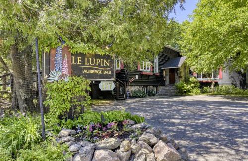 Mont-Tremblant Hôtel | Auberge Le Lupin-Self Check-in