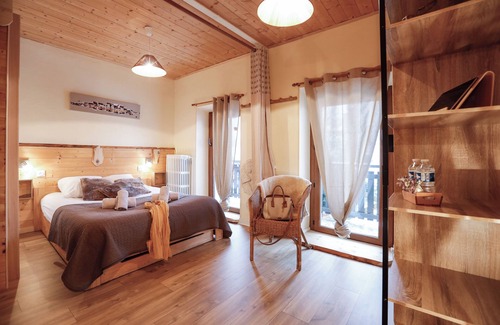 Correncon-en-Vercors Hôtel | Auberge Les 2 Moucherolles