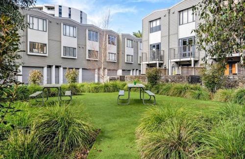 Parnell Maison | Auckland CBD, Parnell Ensuite+Patio+Secluded Garage