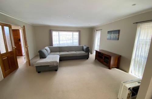 Howick Maison | Auckland GQ Howick holiday home