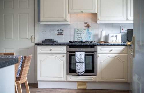 Manorbier Maison | Audreys - 3 Bed Holiday Home - Manorbier
