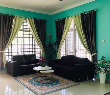 Kuala Besut Maison | Aufa Homestay Besut