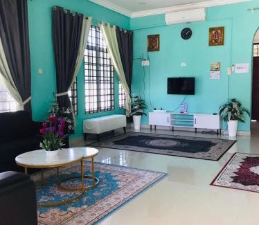 Kuala Besut Maison | Aufa Homestay Besut
