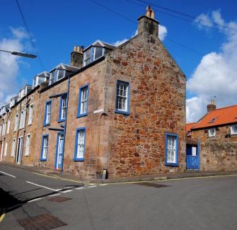 Anstruther Maison | Auld Fishers Hoist- traditional home by the sea