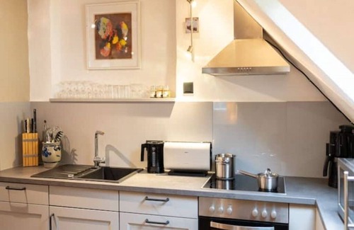 Ediger Maison | Aunt Agnes House 8 person house with covered courtyard and barbecue