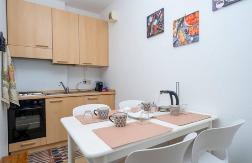 Santa Caterina Appartement | Aunt Dina APT - with Balcony & Private Garage