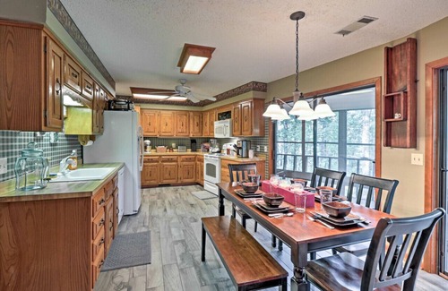 Fairfield Bay Maison | Aunt Pattie's Lake House
