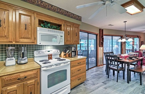 Fairfield Bay Maison | Aunt Pattie's Lake House