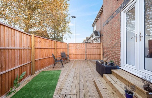 Custom House Maison | Maison-Salle de bain privée séparée-Moderne-Terrasse