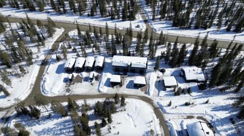 Syote Appartement | Aurinkorinne 4 - Modern ski-in ski-out apartment with sauna