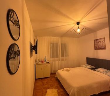 Galati Appartement | Aurora&Aziz Home