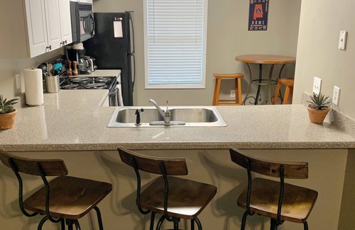 Auburn Copropriété | AUsome condo - 2BR/2.5BA - Selling 205-516-1222