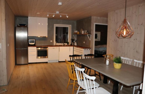 Steinsland Maison | Austefjordstunet 12
