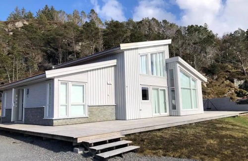 Austevoll Maison | Austevoll Cottage With Stunning sea Views!