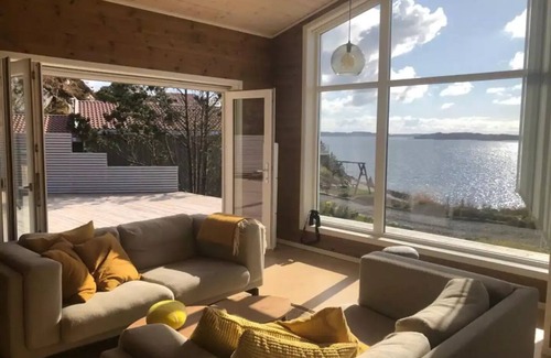 Austevoll Maison | Austevoll Cottage With Stunning sea Views!