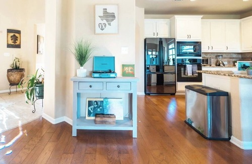 Sunset Valley Maison | Austin Charm Home by The Key Rentals