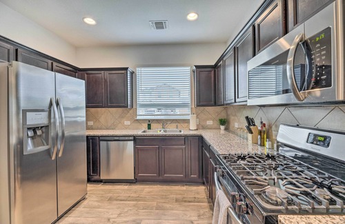 Austin Maison | Austin Home ~ 12 Mi to Downtown!