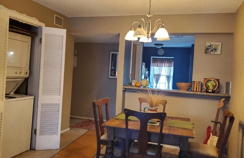 North Shoal Creek Maison | Austin Home Stay