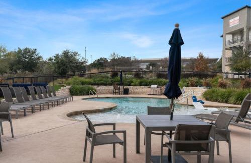 Montopolis Appartement | Austin Luxury 2BR 2B with Pool & FREE Parking